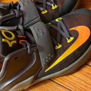 SOLD !! Nike KD 7s 6.5Y